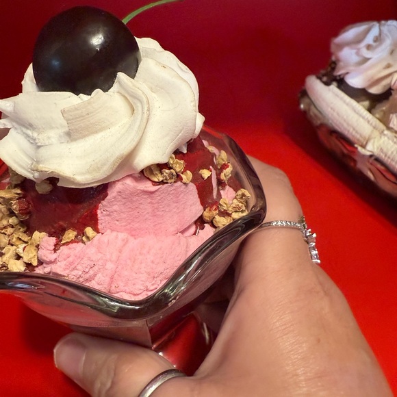 Decorative Ice Cream Sundae and Banana Split Set - Picture 12 of 12